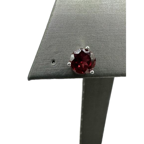 14K White Gold Garnet Stud Earrings with Costco Certificate 1.7 grams - Picture 8 of 8
